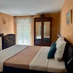 فندق مبيت وإفطار Le Moulin De 4*
